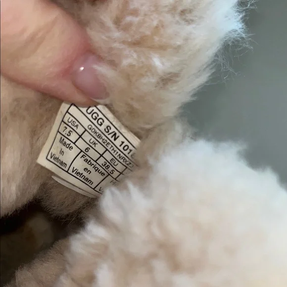 UGG Brown and Cream Winter Boots - Picture 9 of 10